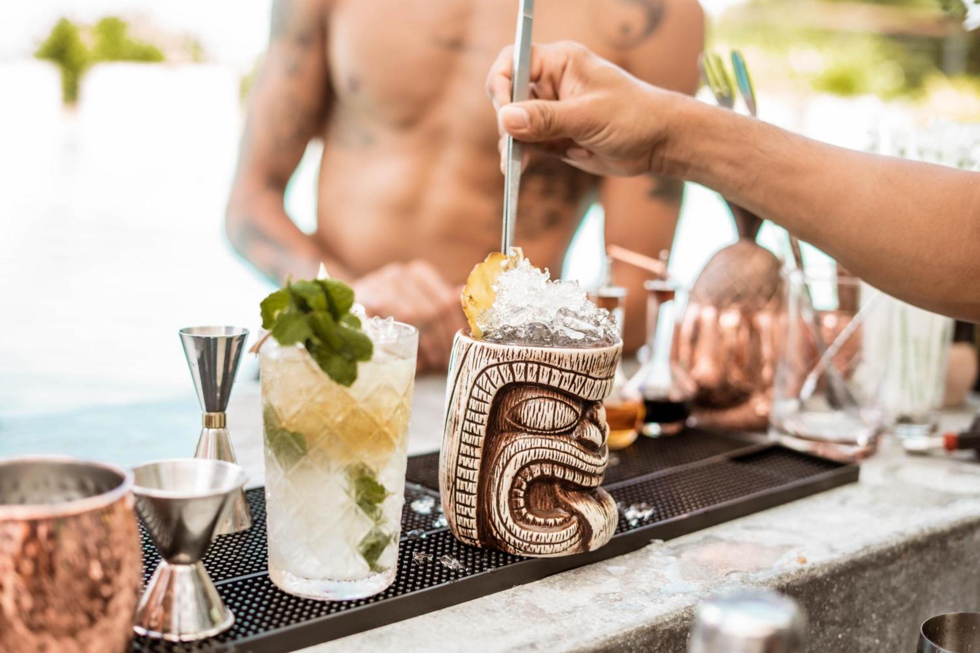 Skyview Resort Phuket Patong Beach Εξωτερικό φωτογραφία A tiki drink being stirred