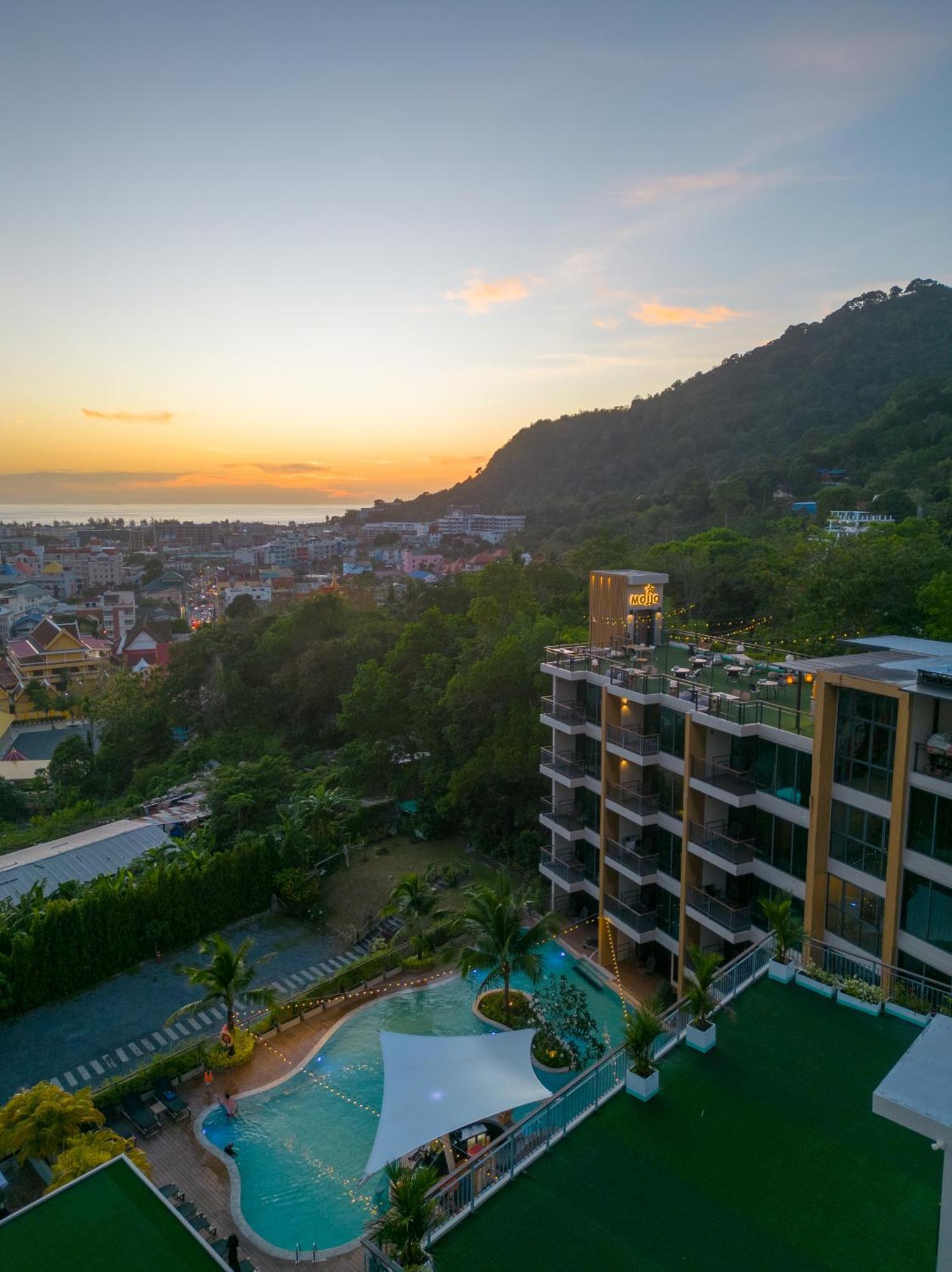 Skyview Resort Phuket Patong Beach Εξωτερικό φωτογραφία The View